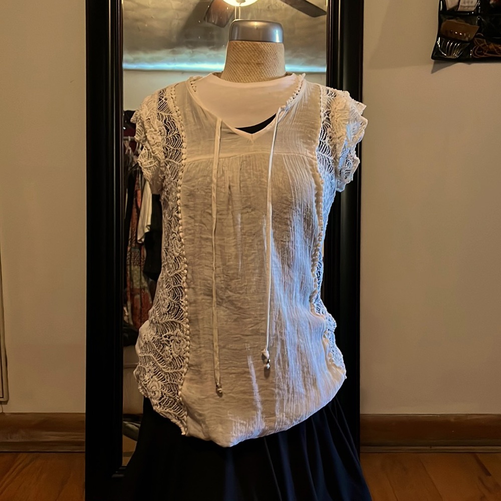 Boho lace and gauze, flutter top size medium